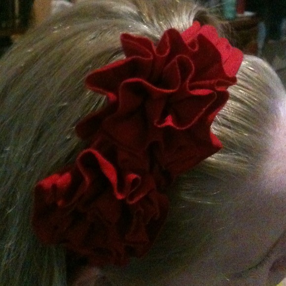 Red flower like headband! - Picture 2 of 2