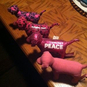 Bundle of VS PINK Dogs 💖