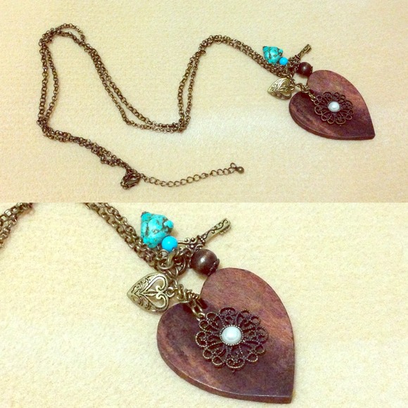 ⛔SOLD- Wooden Heart Necklace