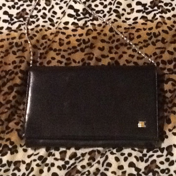 Beautiful vintage black clutch