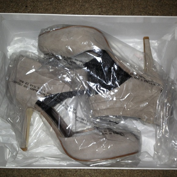 Nine West GARINOO High heel, grey suede pump