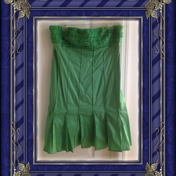 Green Strapless, Pleated Spring Dress