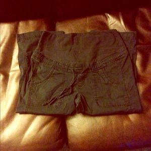 Black Maternity Capris