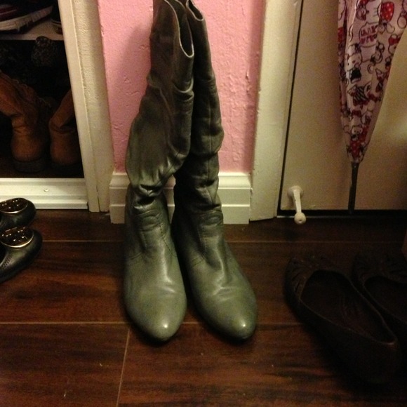 steve madden candence grey boots - Picture 2 of 4