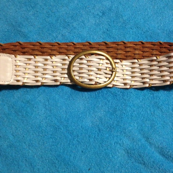 white/gold belt