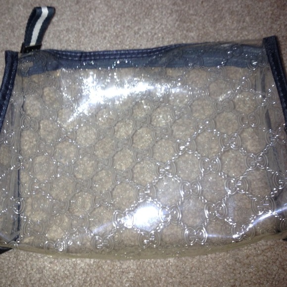Hold Authentic Gucci makeup case
