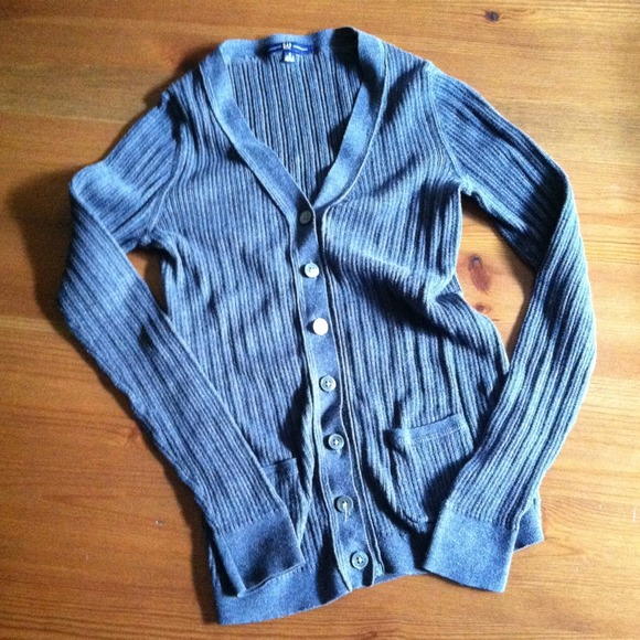 GAP Sweaters - Gap ribbed v-neck cardigan GAP Sweaters - Gap ribbed v-neck cardigan