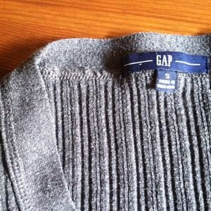 GAP Sweaters - Gap ribbed v-neck cardigan GAP Sweaters - Gap ribbed v-neck cardigan