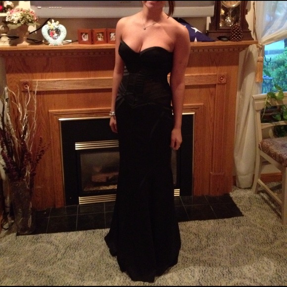 black prom dress - Picture 2 of 4