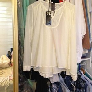 Moon Collection Lace White Top