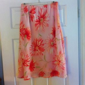 Springy floral skirt for @dmwhottoshop