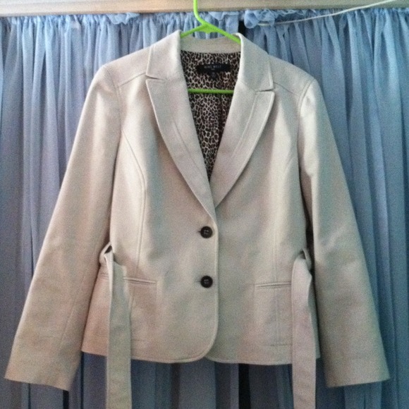 💥REDUCED!💥Nine West suit blazer, off white