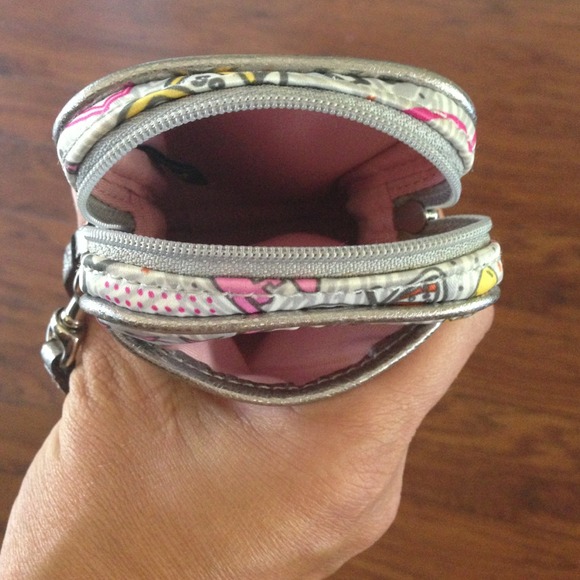 🚫Sold🚫⚡Flash Sale⚡💐 Authentic Coach wristlet - Picture 2 of 3