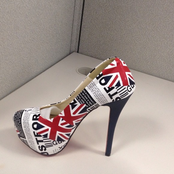 British labeled pumps!!! **Reduced** - Picture 4 of 4