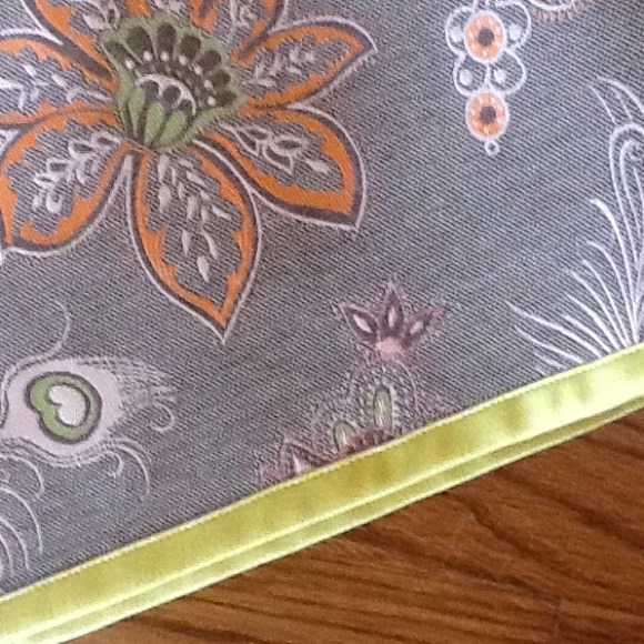 Fabulous spring skirt - Picture 2 of 2