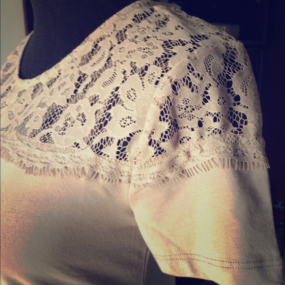 RESERVE!!!NWT H&M top