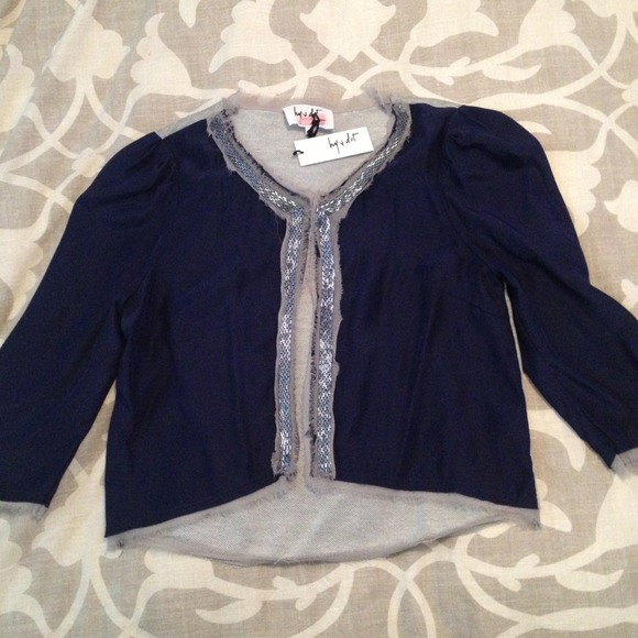 🎉Reduced!🎉 Classy & gorgeous new sweater!