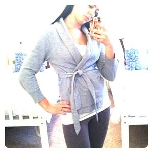 Jcrew Wrap Around Sweat shirt material fleece