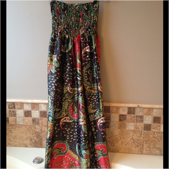 💜REDUCED $$.....MAXI Dress