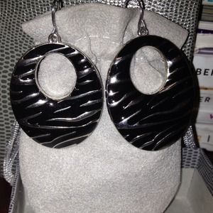 GIFTED!!!!!  No longer available. Fashion earrings