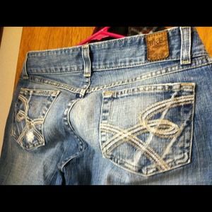 !! BKE jeans sz 27 ..good condition !