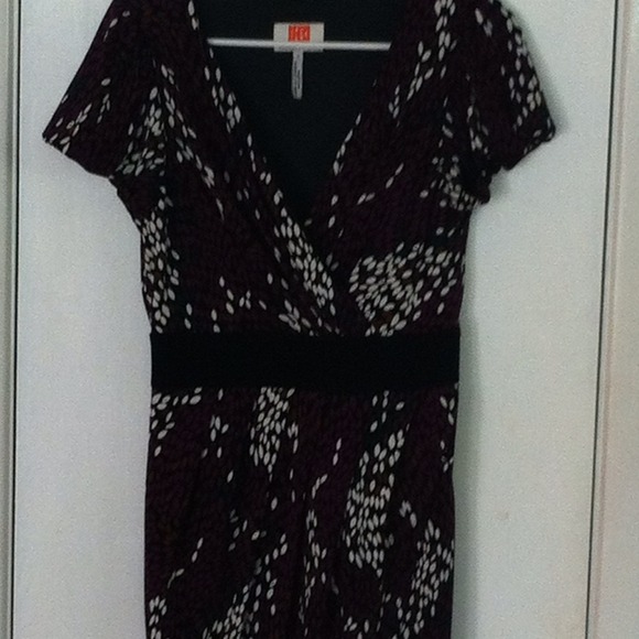 NEW DISCOUNT!! Laundry by Design Dress (Size 6)