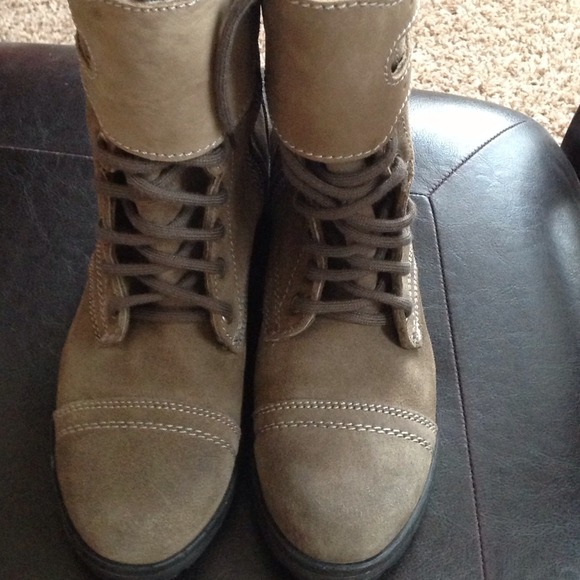 Authentic Steve Madden boots