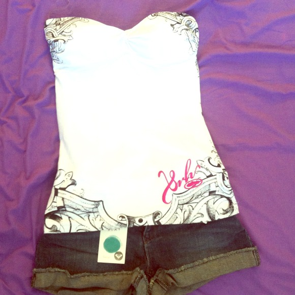 🌸Hold 🌸SRH tube top