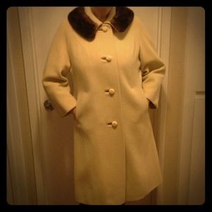 ⬇REDUCED⬇ Vintage Swing Coat with Fur Collar