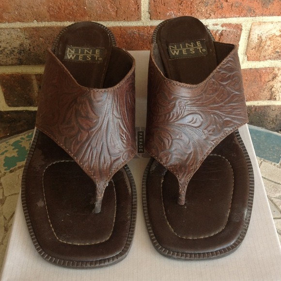 Nine West western style sandal