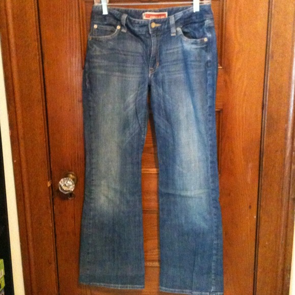 RESERVED/Hannah.   Gap curvy flare jeans size 6A