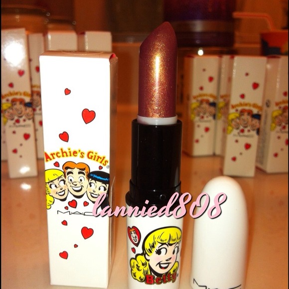 ❌SOLD❌MAC Oh, Oh, Oh Lipstick from Archie's