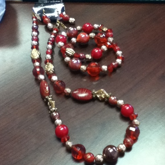 Just reduce Red necklace