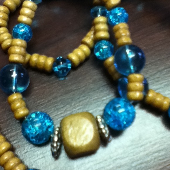 Long necklace with earring - Picture 3 of 3