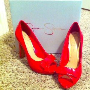 Red Jessica Simpson Red Pumps