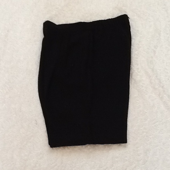 **Reduced**Women's 2 Piece Suit - Picture 3 of 3