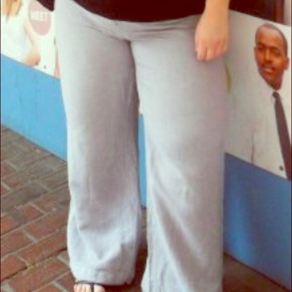 bundle for Nika81 Linen pants + no gap jeans!