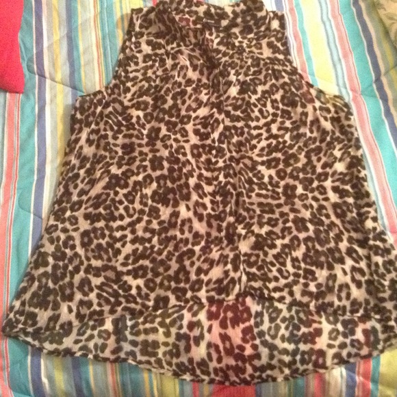 Black/White Leopard Print Sleeveless Top - Picture 1 of 1