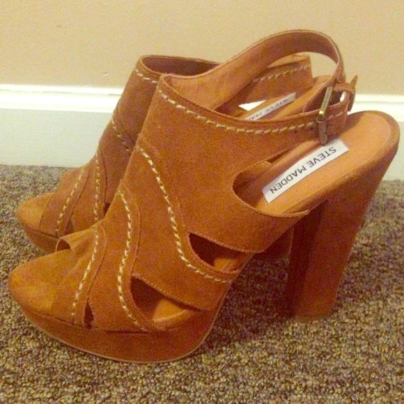 Steve Madden - Cognac Platform Sandals NWOT
