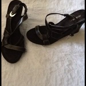 Black sandals