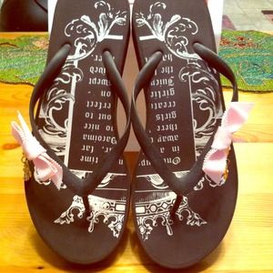 Juicy couture shoes!