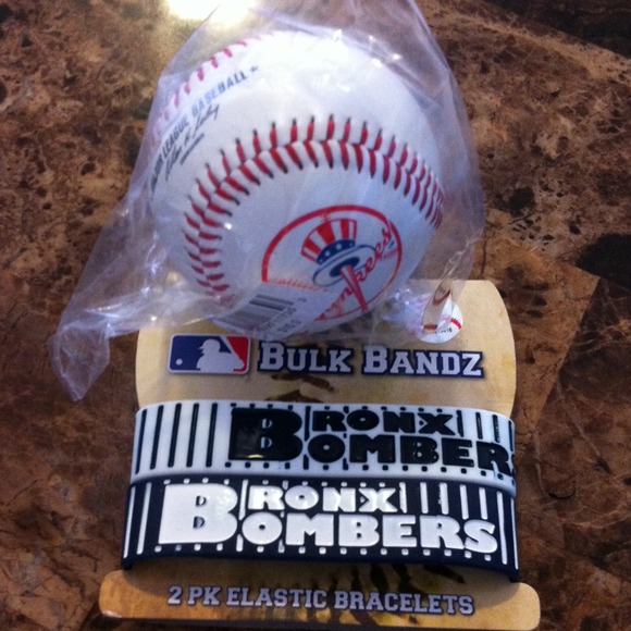 2 pk elastic bracelet and League Baseball