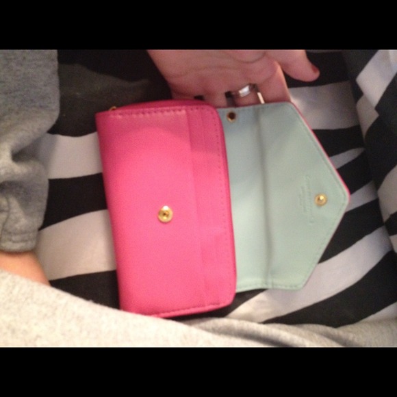 Pink envelope wallet from - Picture 3 of 3