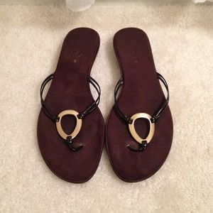 SOLD Brown sandals with gold accent