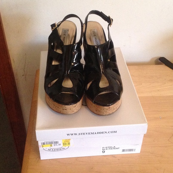 WORN ONLY ONCE!! STEVE MADDEN WEDGES