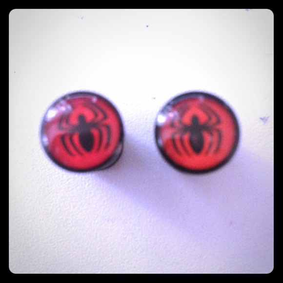 Single flare Spider-Man plugs. 0g