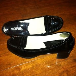 RESERVED MICHAEL Michael Kors classy shoes