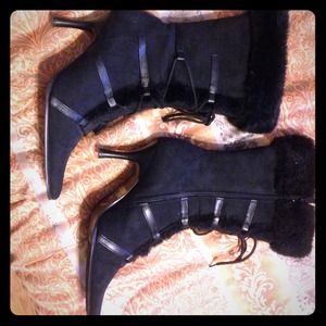 Black boots!