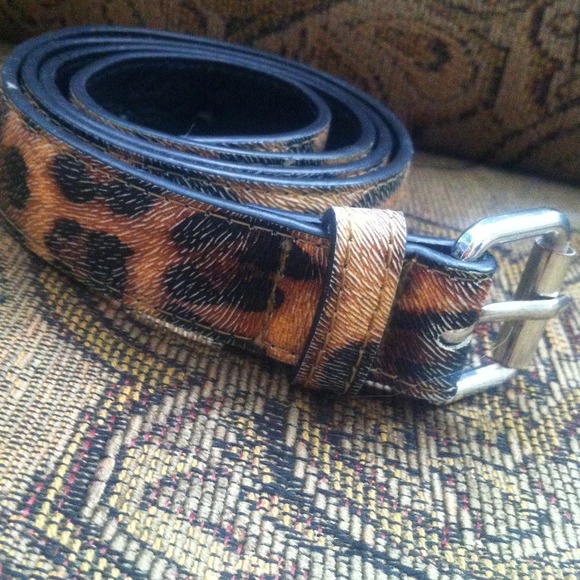 Leapord print belt