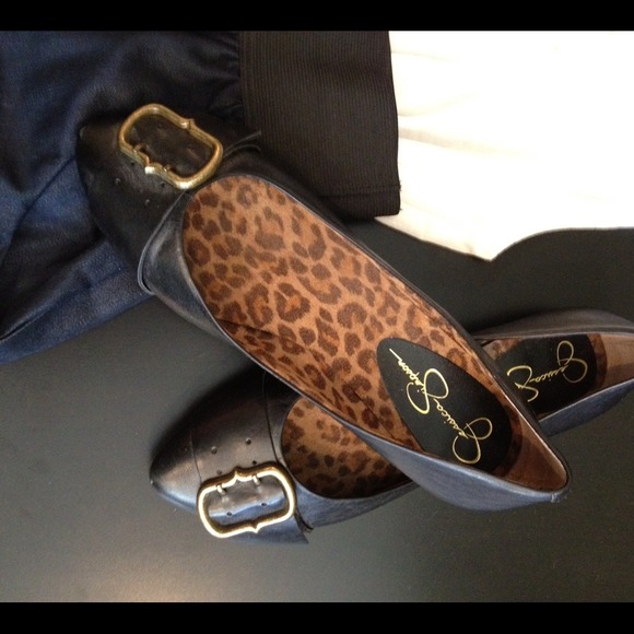 Jessica Simpson brown flats - Picture 2 of 3